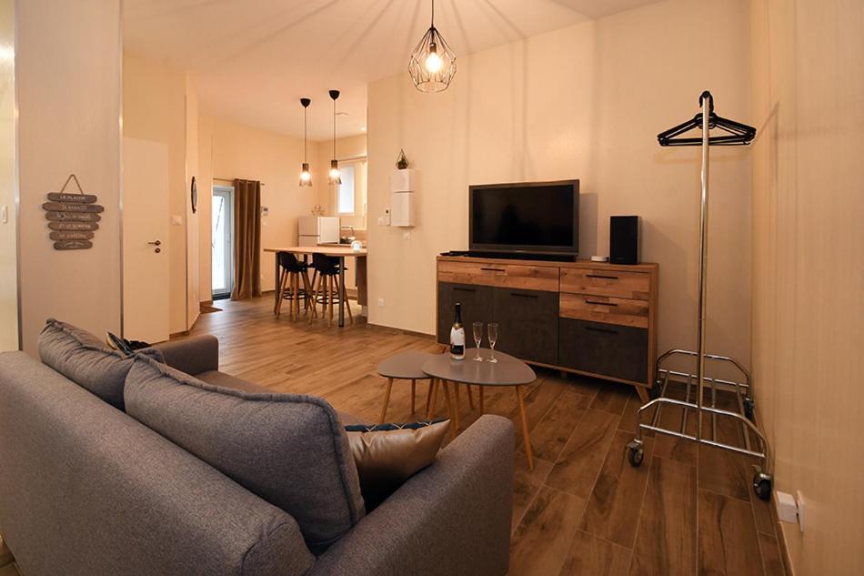 Ravissant Loft Avec Jacuzzi Pour Séjours Détente Appartamento